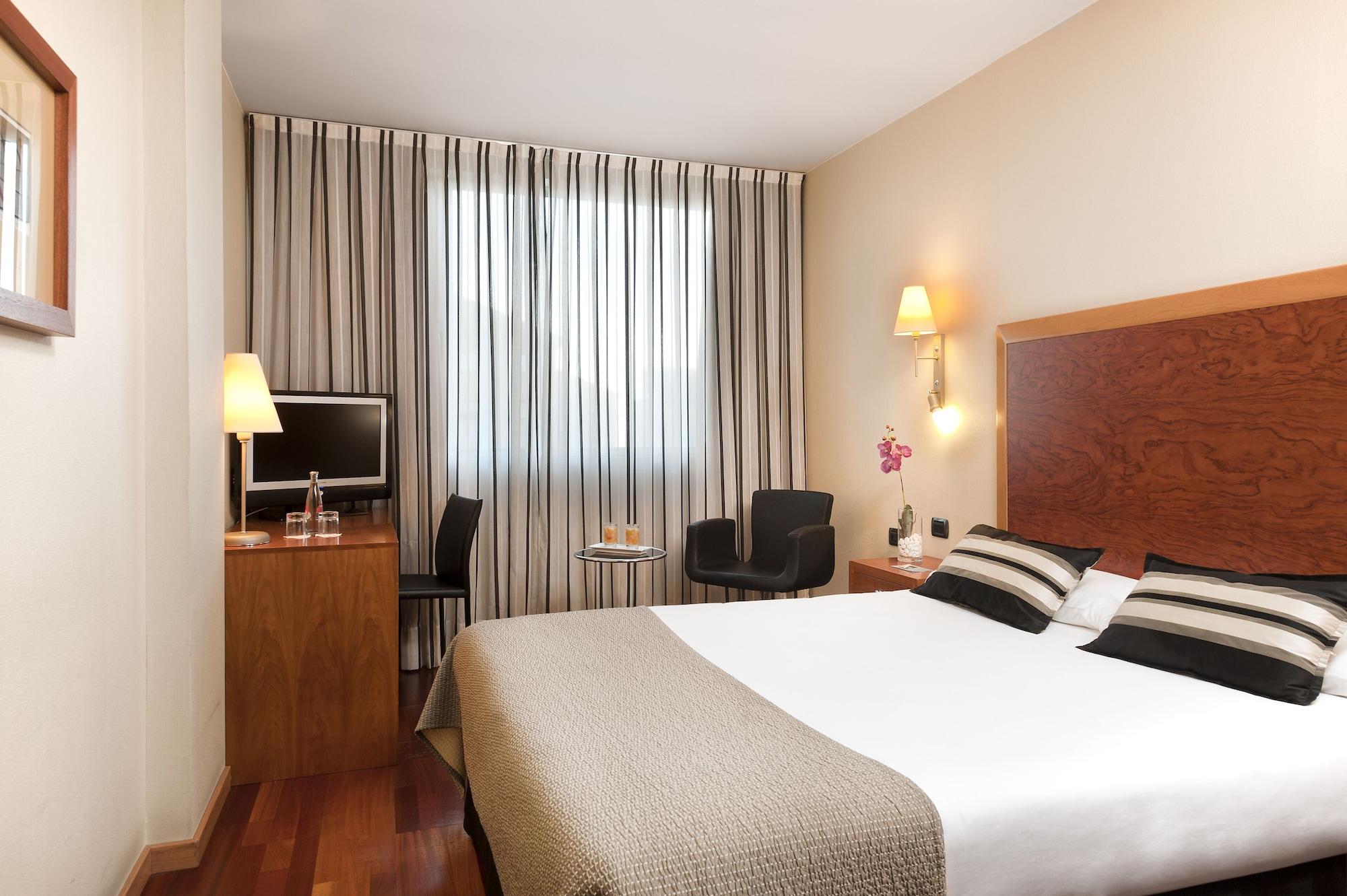 Exe Plaza Delicias Hotel Zaragoza Bagian luar foto