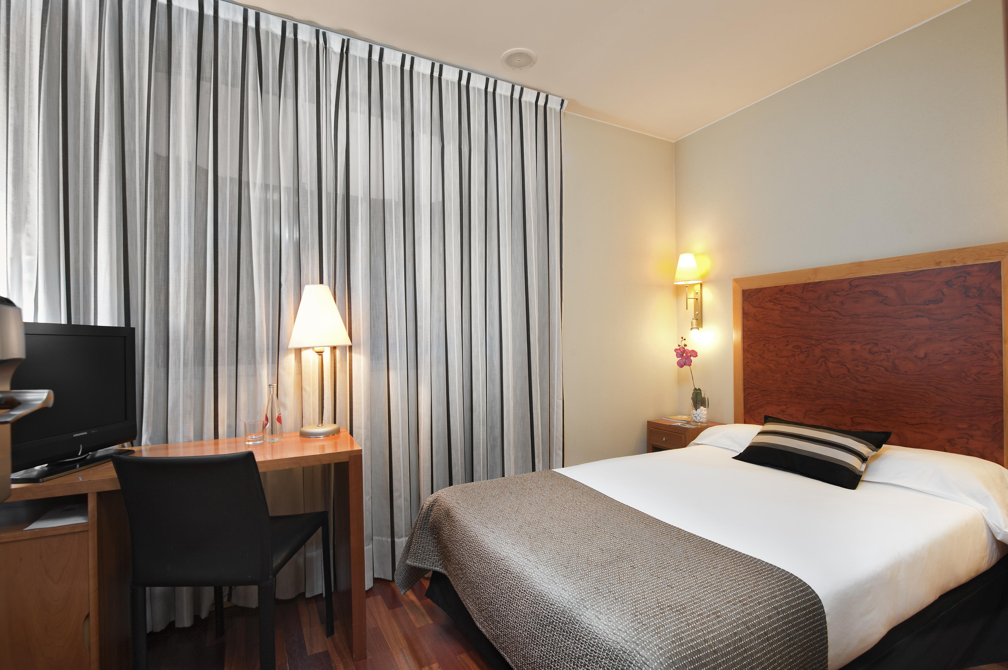 Exe Plaza Delicias Hotel Zaragoza Ruang foto