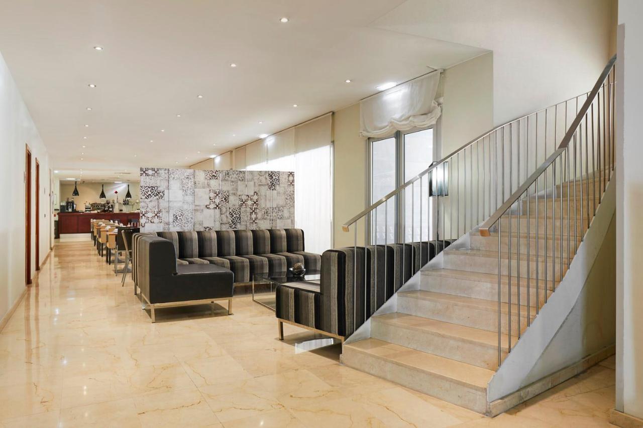 Exe Plaza Delicias Hotel Zaragoza Bagian luar foto